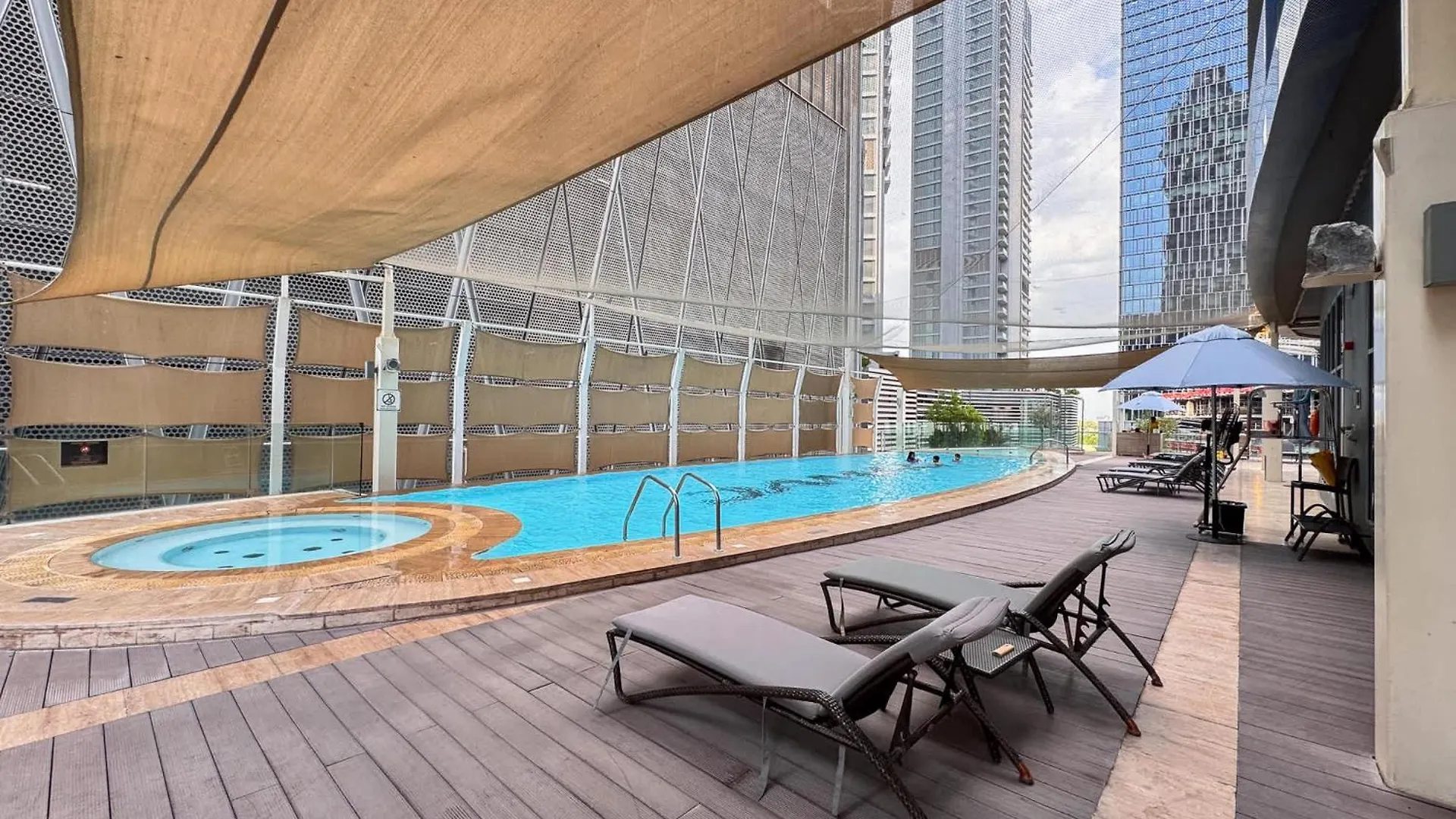 2Br Bliss In Vibrant Business Bay Apartment Dubai