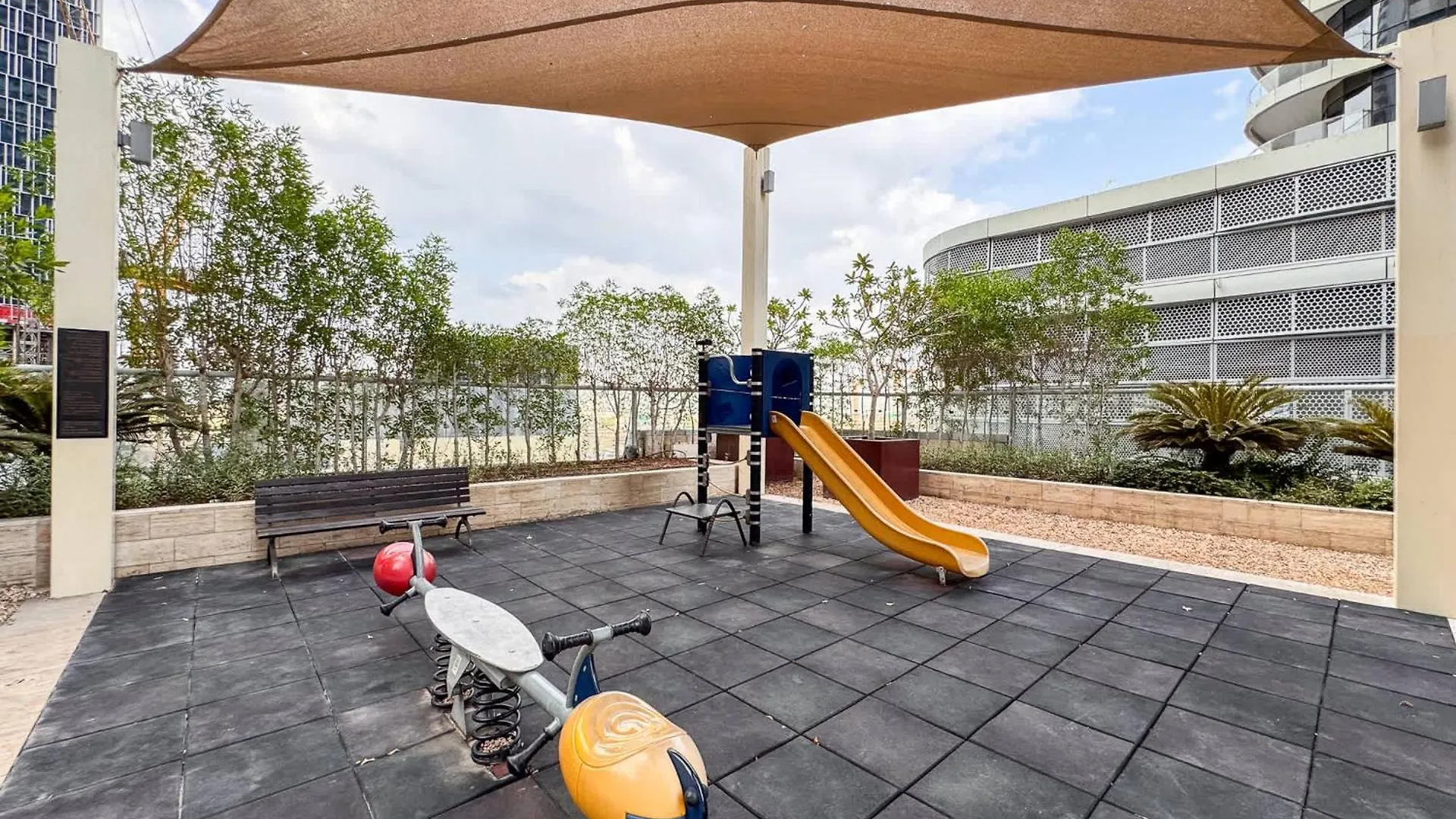 2Br Bliss In Vibrant Business Bay Apartment Dubai