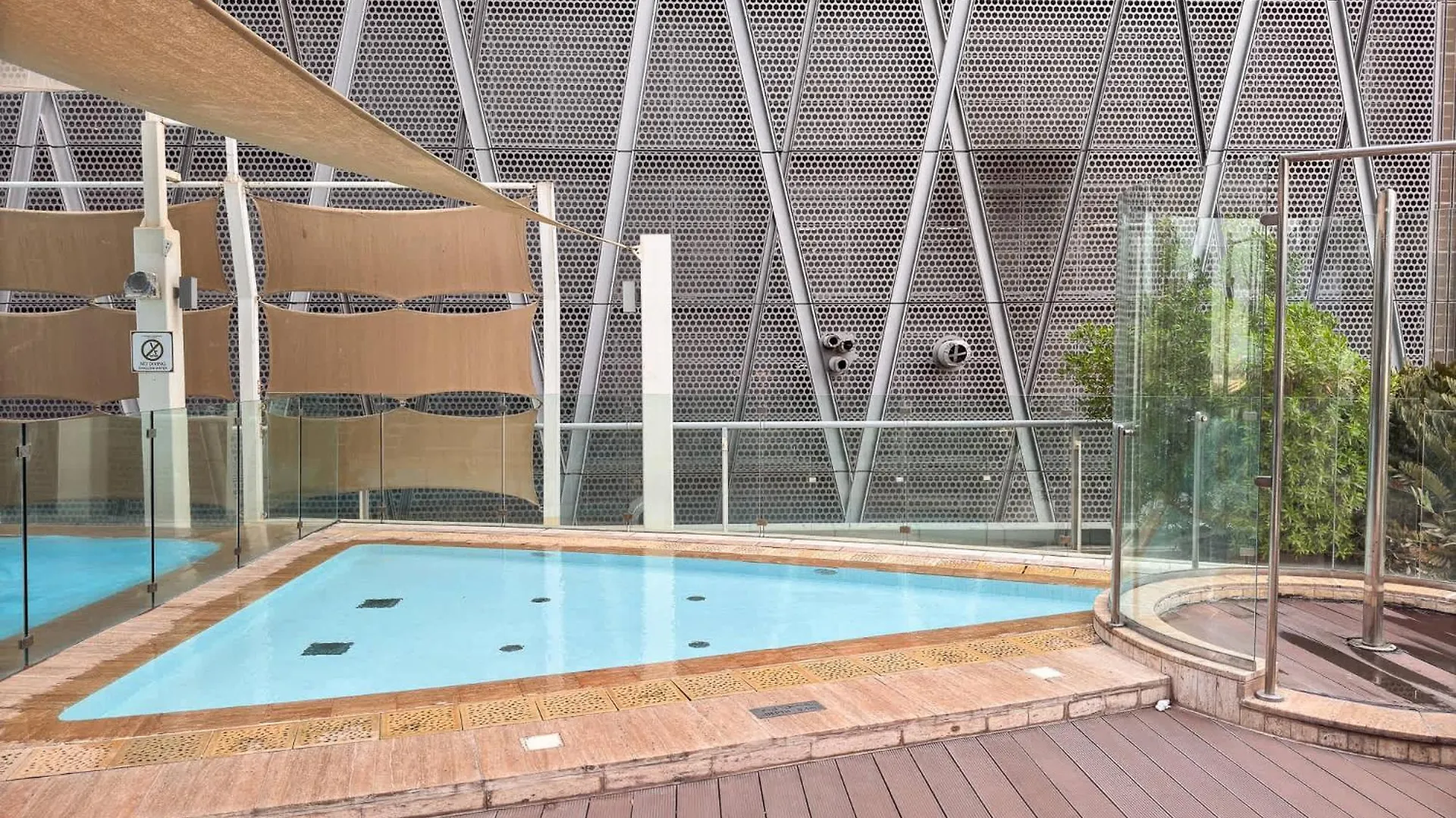 2Br Bliss In Vibrant Business Bay Apartment Dubai