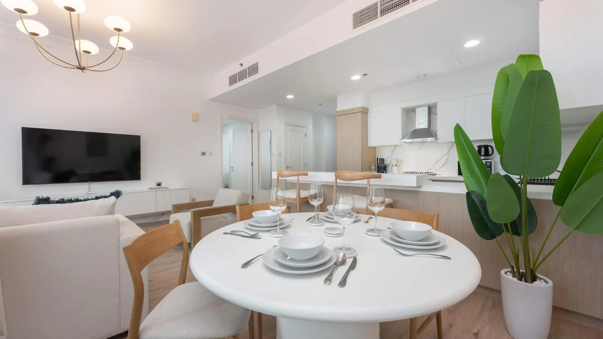 2Br Bliss In Vibrant Business Bay Apartment Dubai United Arab Emirates